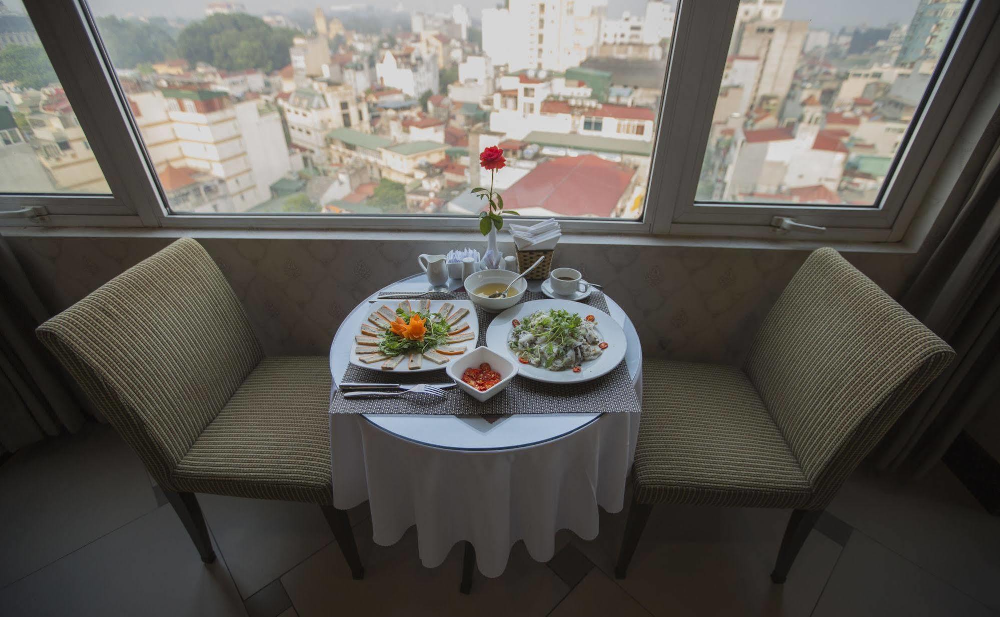 Adamas Hanoi Hotel Екстер'єр фото